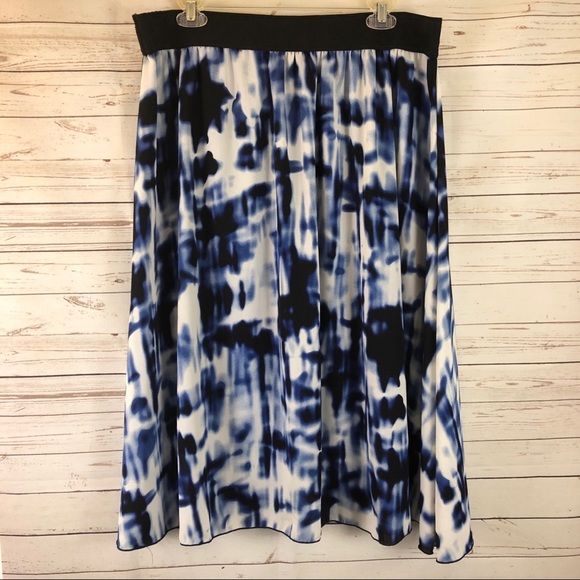 Lularoe NWT Lola skirt black white blue tiedye 2XL